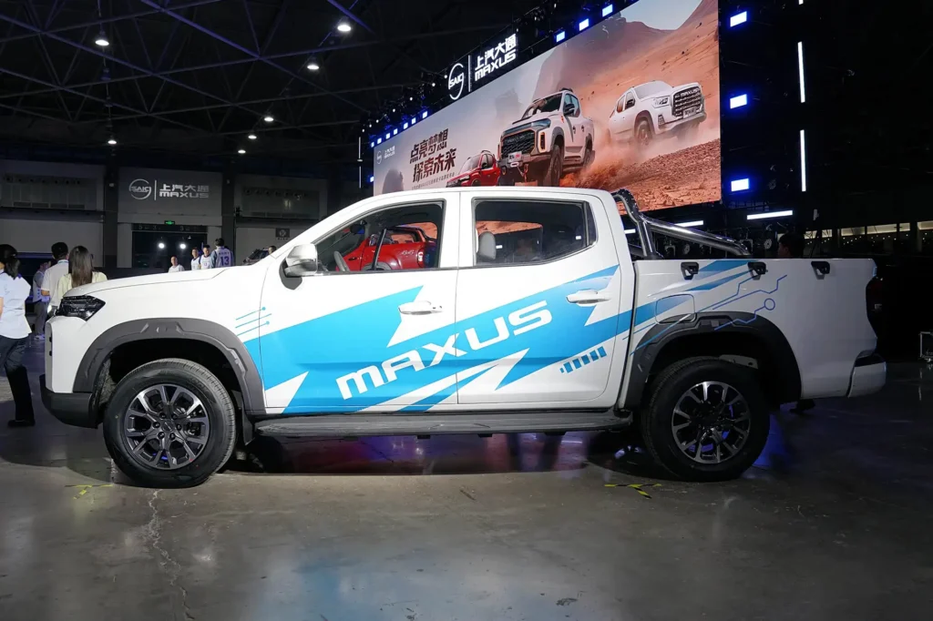 Представлены Maxus Interstellar L, Interstellar EV и Maxus T60 2026