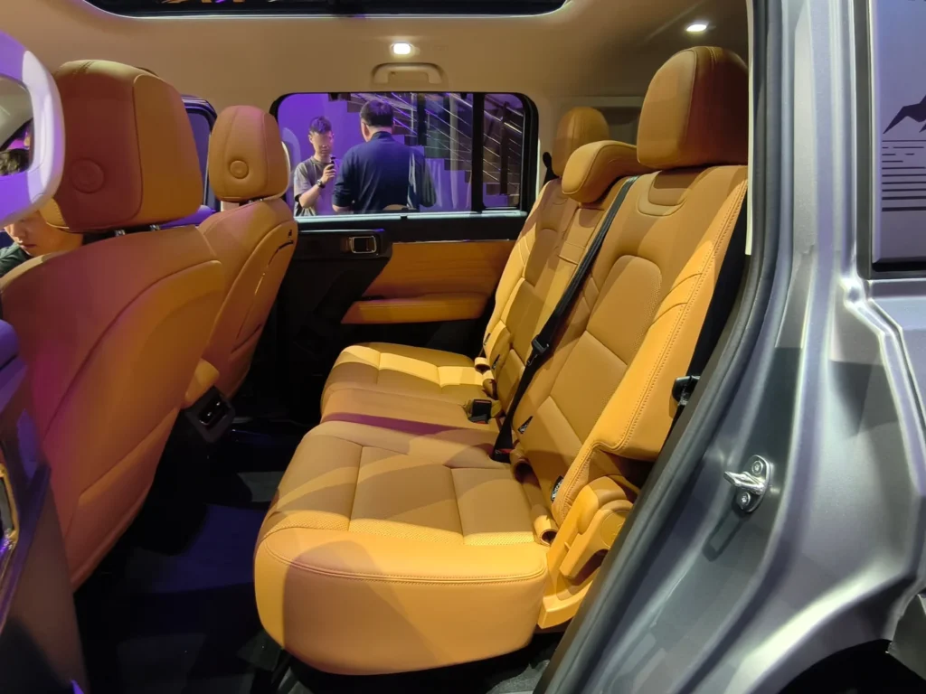 Raptor Plus Продажи 7-местного Haval Raptor Plus начались в Китае
